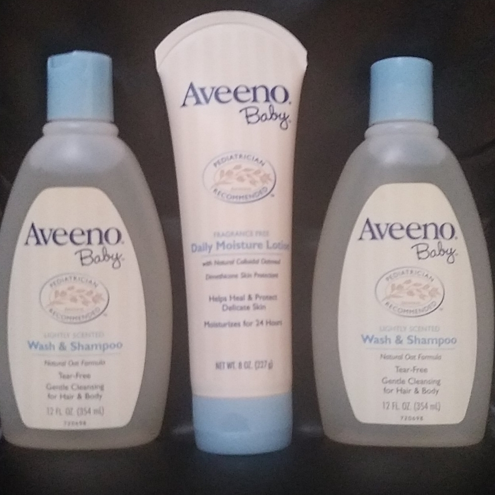 Aveeno Baby bath set